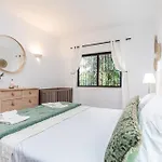 Matfil Suite-charming With Pool Access アパート *