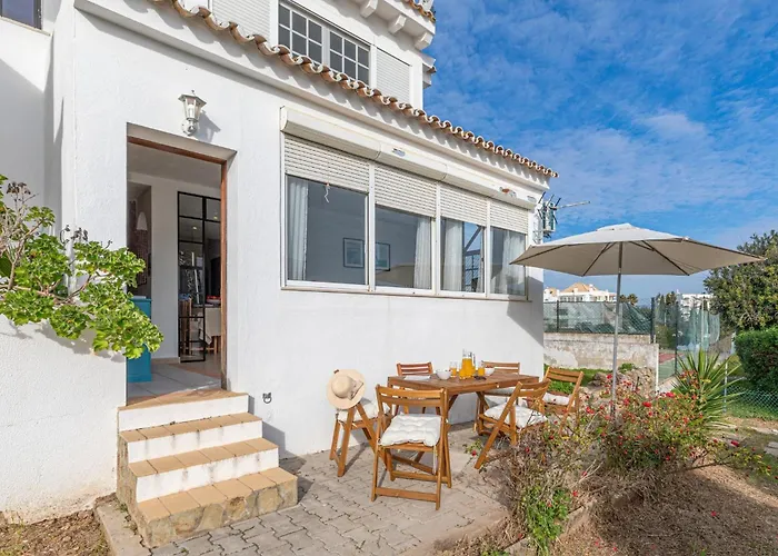 アパート Matfil Suite-charming With Pool Access タヴィラ