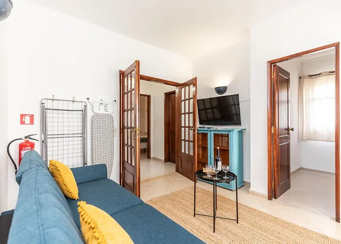 Matfil Suite-charming With Pool Access * タヴィラ