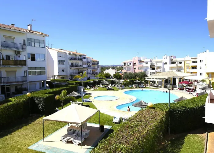 Matfil Suite-charming With Pool Access タヴィラ