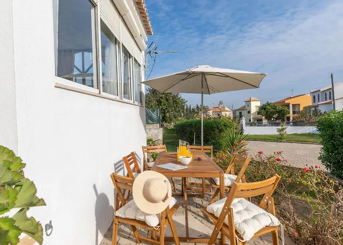 アパート Matfil Suite-charming With Pool Access タヴィラ