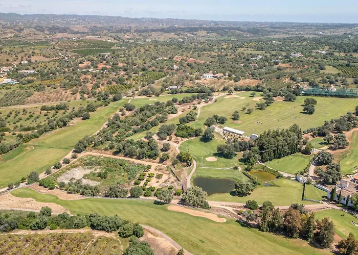 Matfil Suite-charming With Pool Access アパート タヴィラ