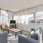 Апартаменты Matfil Suite-charming With Pool Access