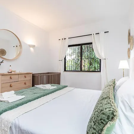 Matfil Suite-charming With Pool Access Appartement *