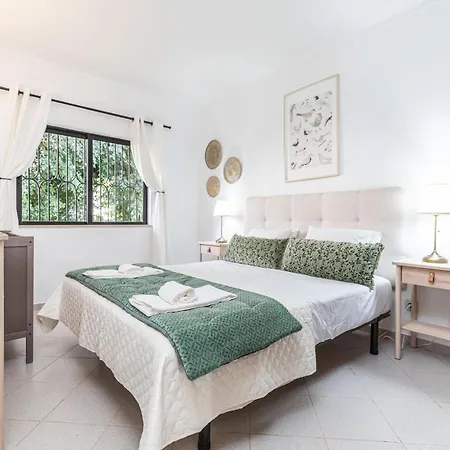 Matfil Suite-charming With Pool Access